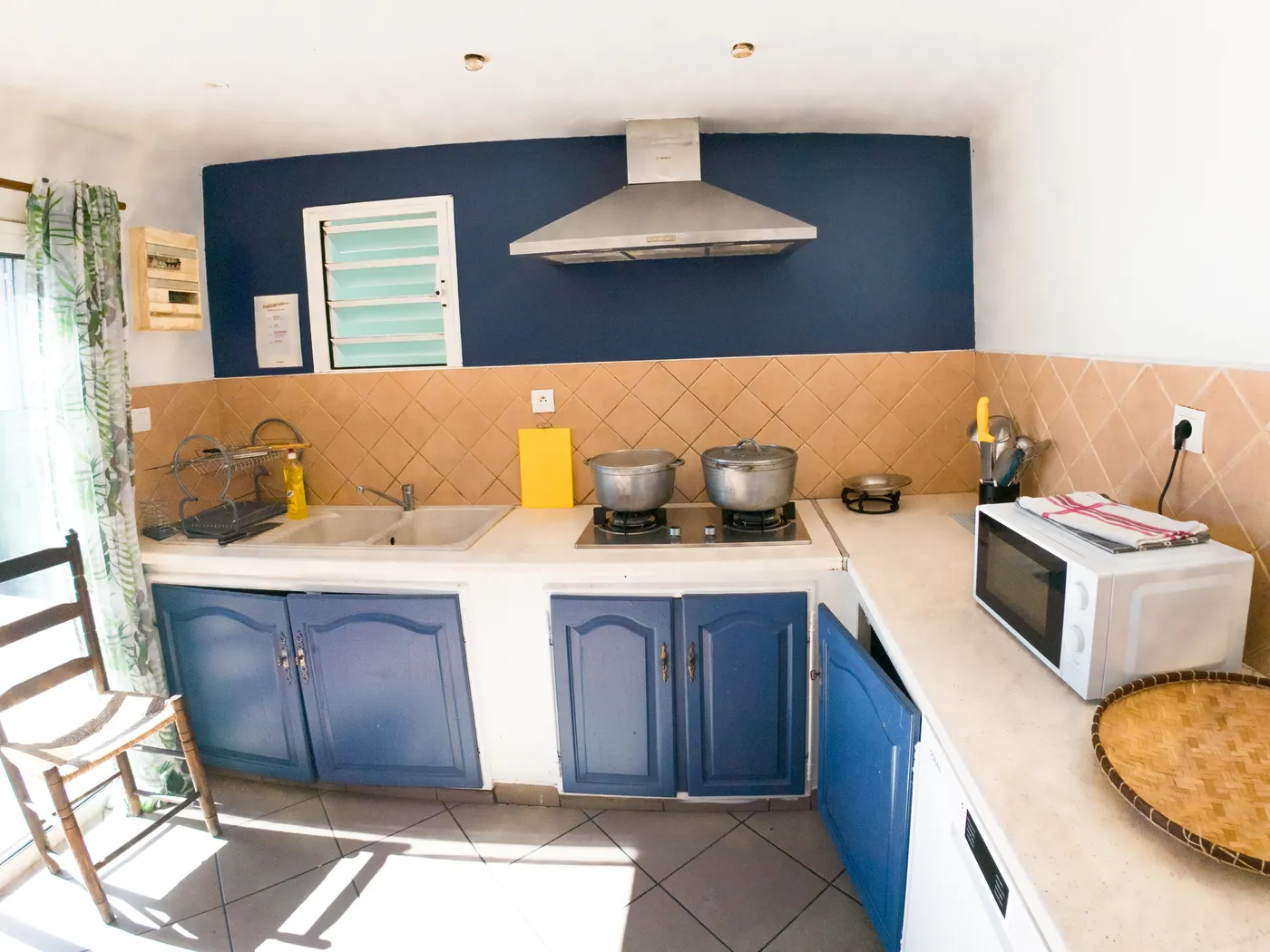 Cuisine extérieure de la villa